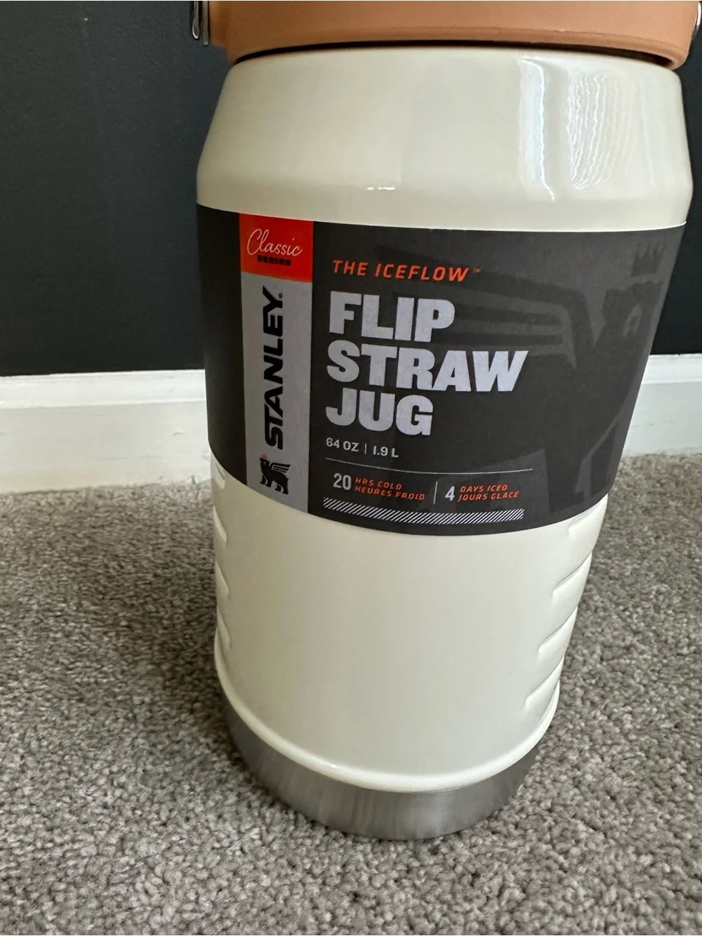 Stanley Ice Flow flip straw 64oz Jug